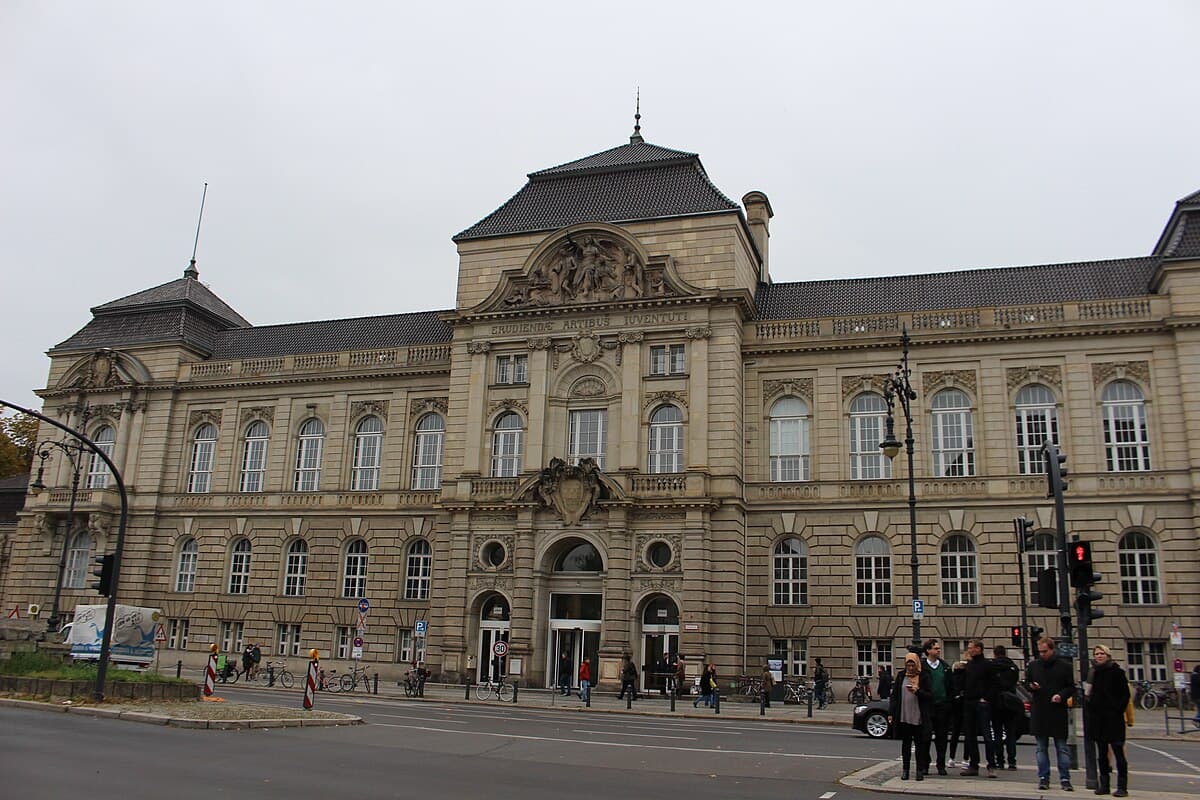Universität der Künste Berlin — Bildung und Forschung in Charlottenburg